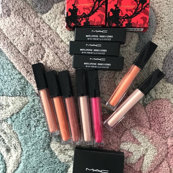 Assorted Mac cosmetics assorted prices - Picture 7 of 8